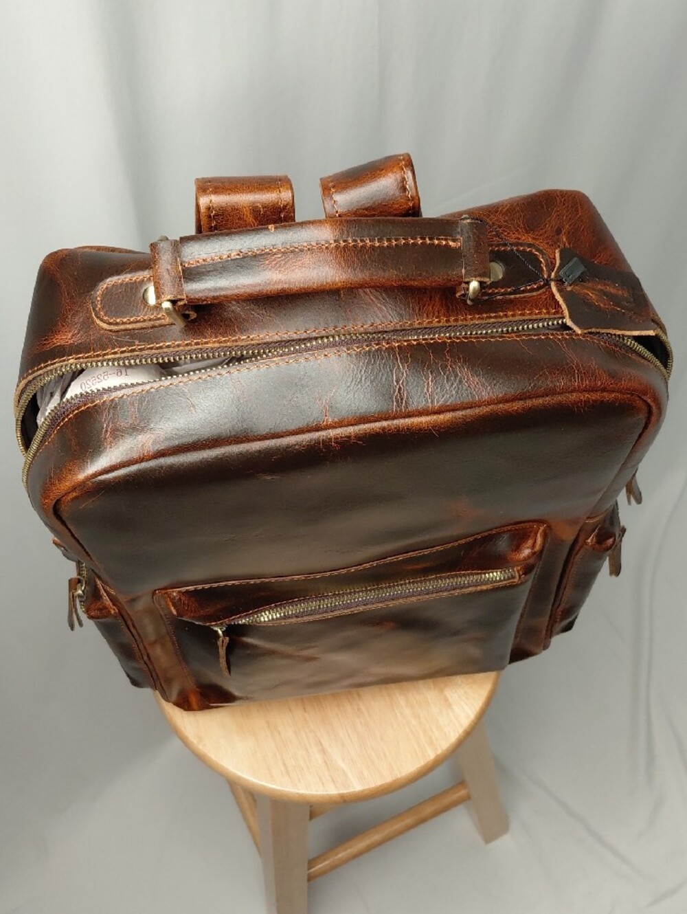 Vintage-Style Brown Leather Backpack for Men - Picture 5 of 11